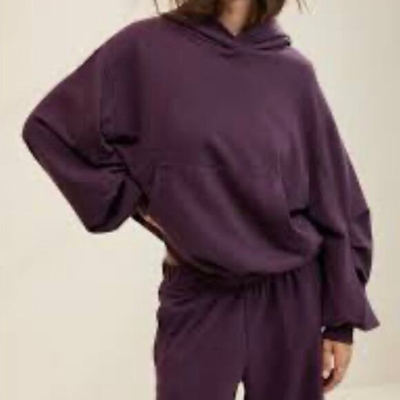 Aerie Dresses & Skirts - Aerie stunning plum purple Jet Setter Hoodie Sz S (out of stock set)